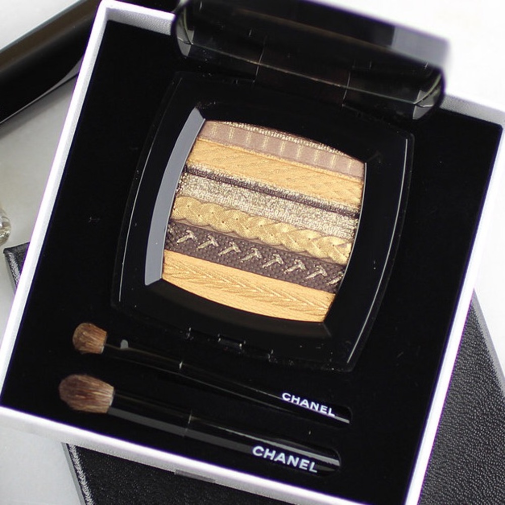 The Ombres Lamees de Chanel limited eyeshadow